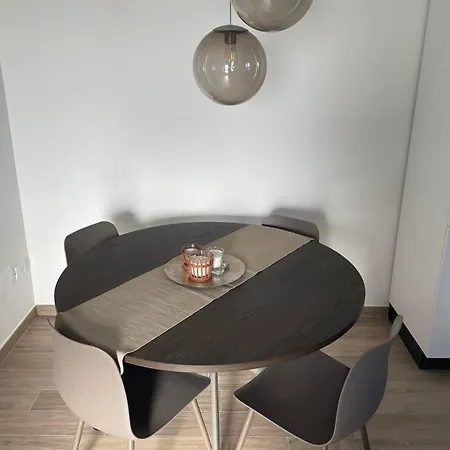 Apartment Trilo Fabio - Vista Mare Aria Condizionata Posto Auto E Wifi In Centro A