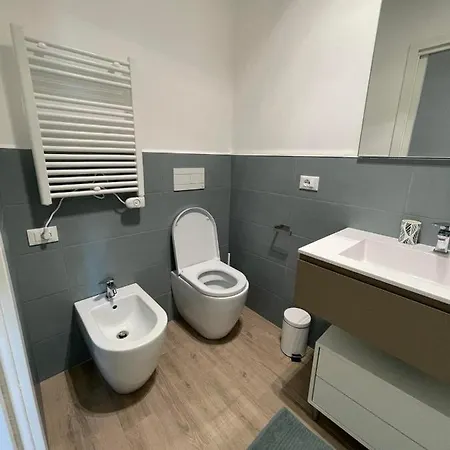 Apartamento Trilo Fabio - Vista Mare Aria Condizionata Posto Auto E Wifi In Centro A Sirolo